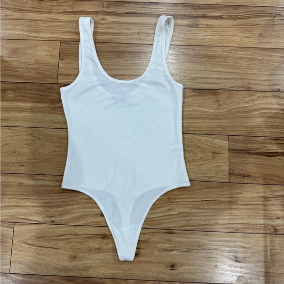 White Ribbed Body suit - Picture 1 of 3